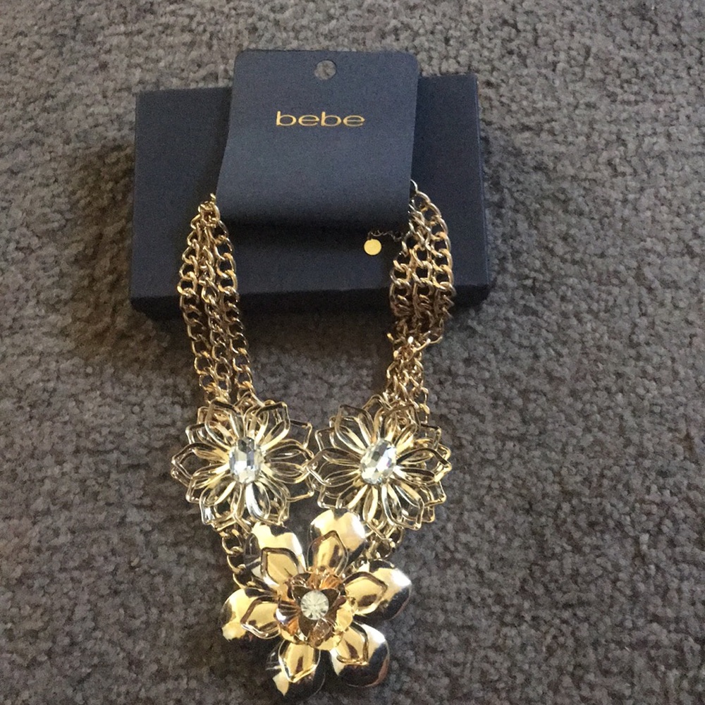 Bebe brand new necklace